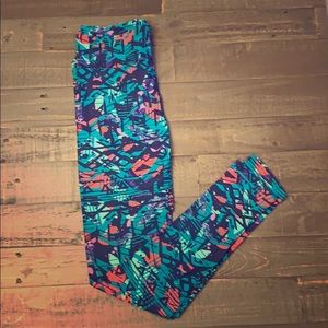 LulaRoe OS leggings. Never worn without tags